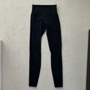 LIKE NEW Lululemon Align Leggings 28”, Black, 4